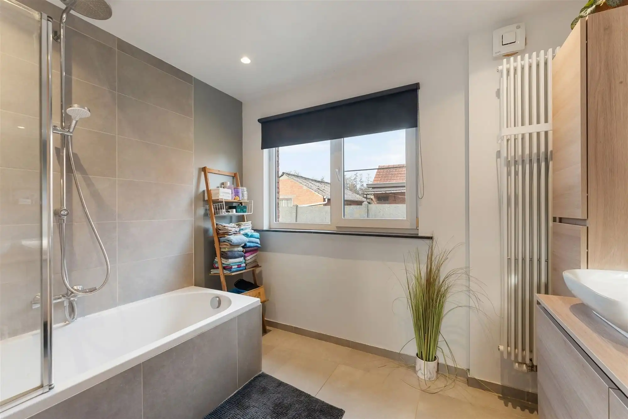 GERENOVEERDE INSTAPKLARE WONING OP 851M² TE BALEN foto 12