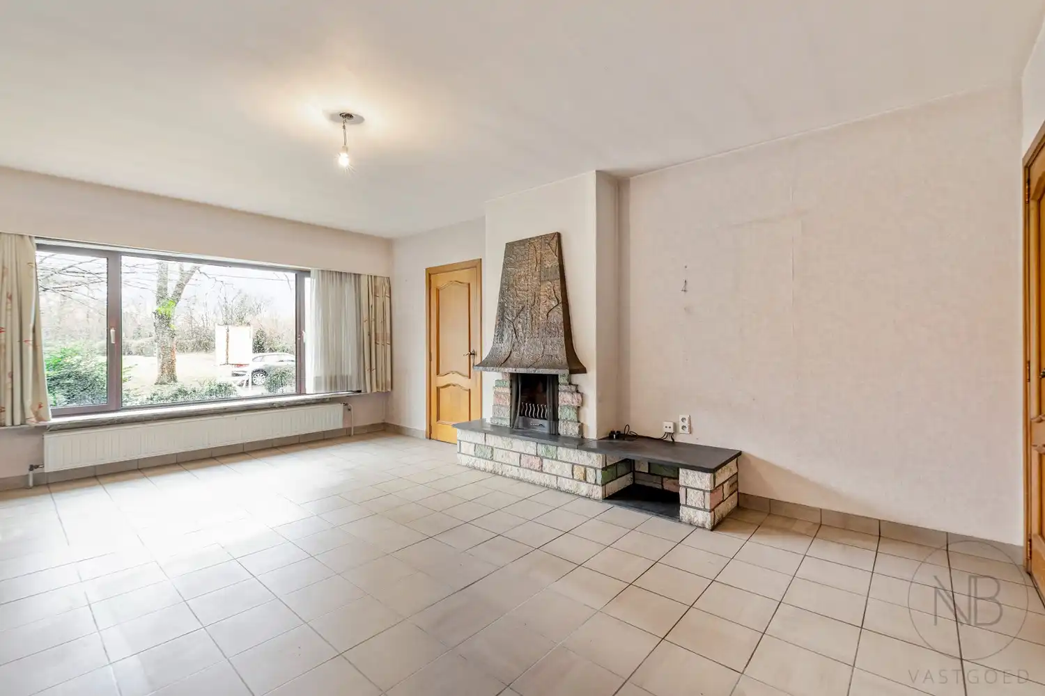 Woning met  bouwgrond te koop aan De Maten in Genk foto 11