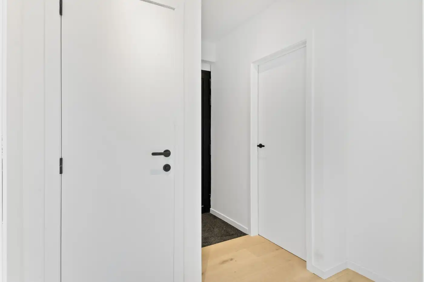 Instapklare, gerenoveerde laagbouwwoning met 2 slpk. en tuin foto 17