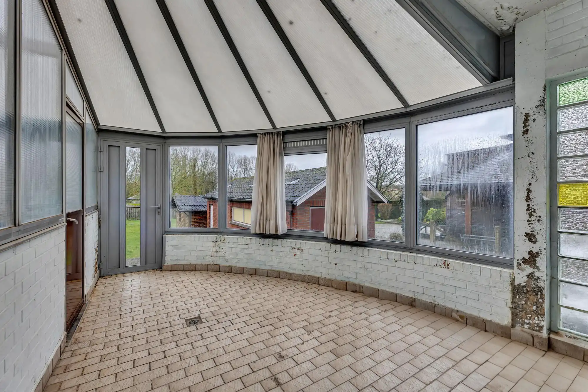 Halfopen bebouwing in Roosdaal! foto 10