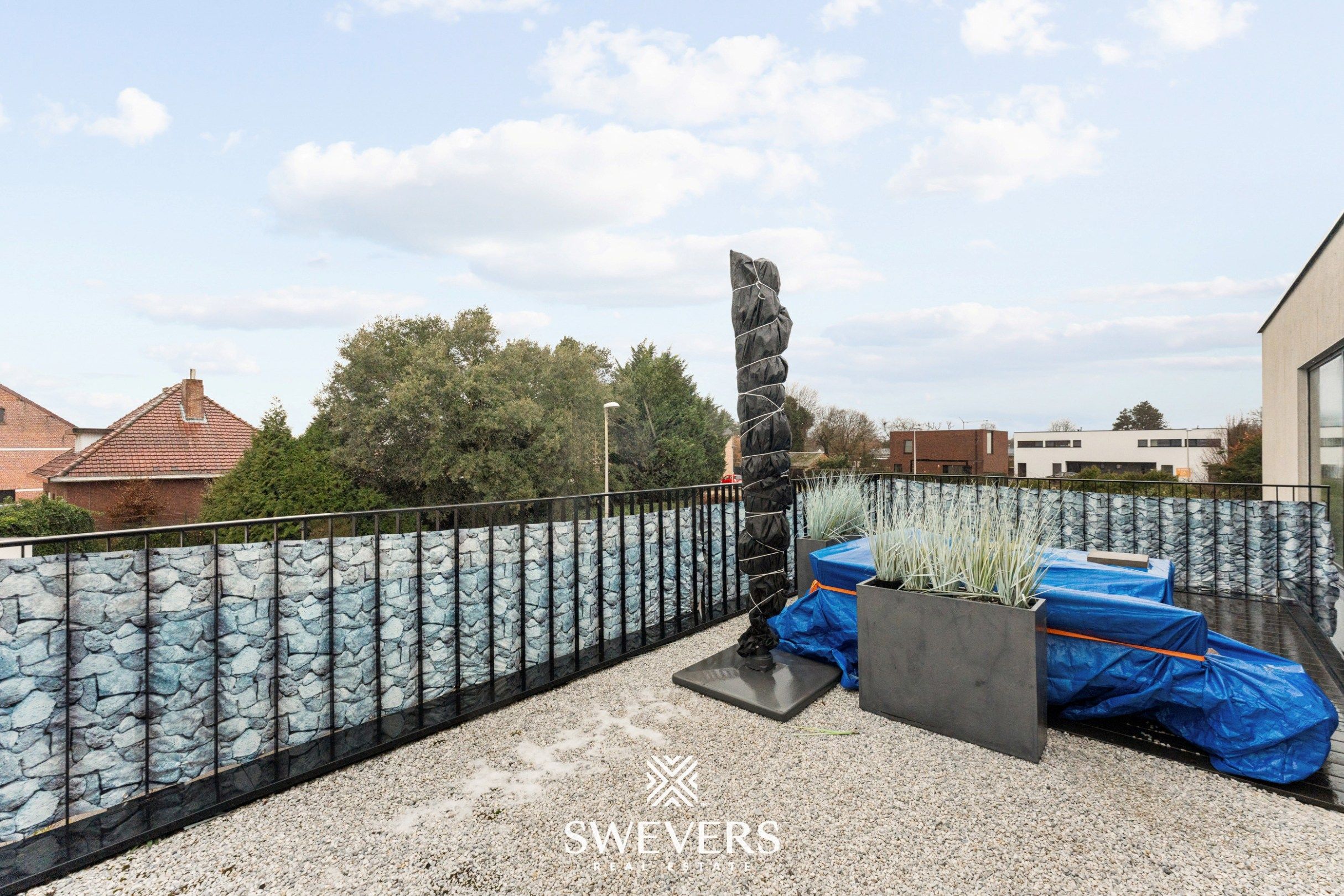 Instapklaar, volledig gerenoveerd appartement met groot terras, airco en staanplaatsen in hartje Heusden-Zolder foto 25