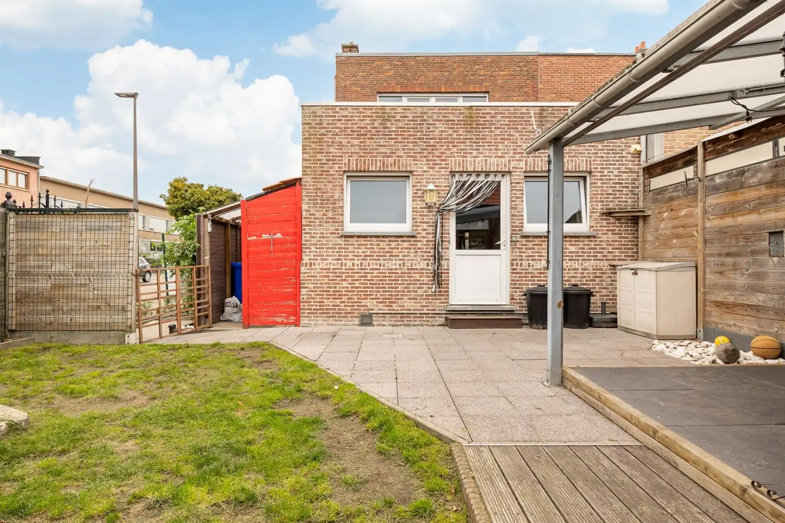 Halfopen woning met tuin en uitbreidingsmogelijkheid foto 17