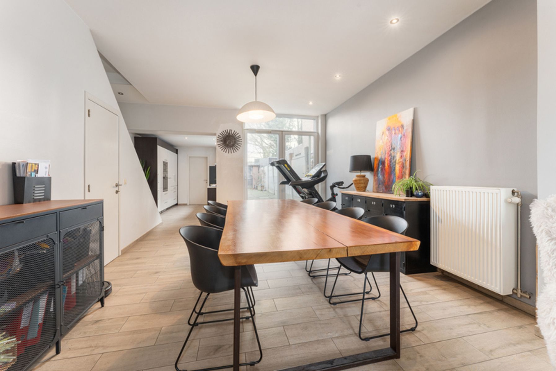 Vernieuwde woning met garage en stadstuintje foto 4