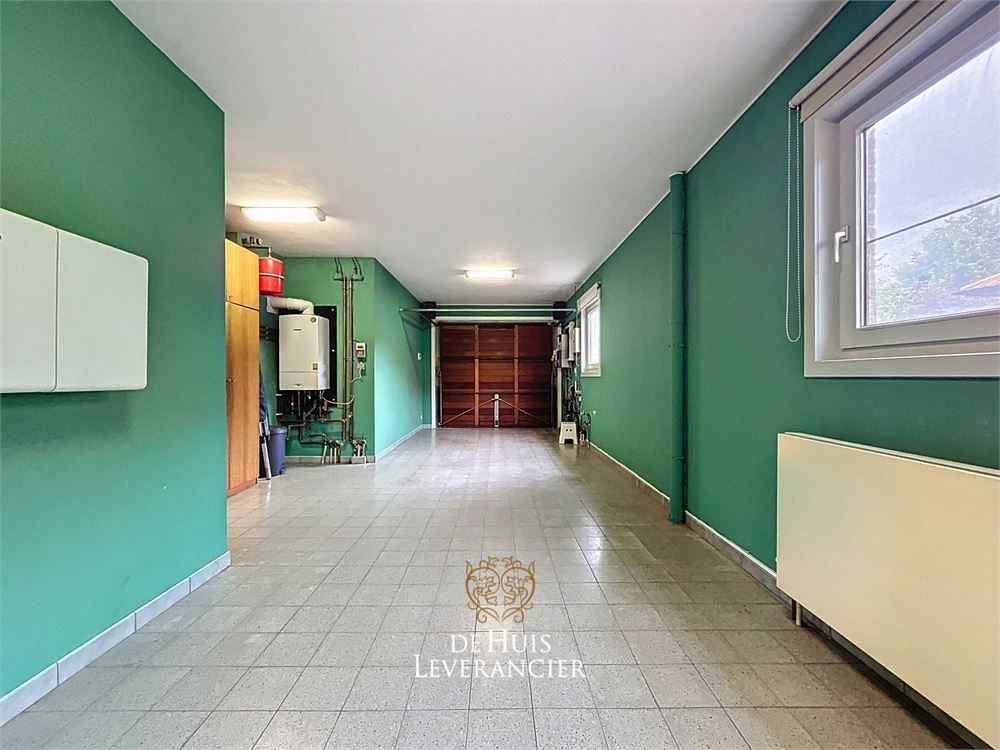 Instapklare, gerenoveerde villa in het hart van Kontich waar rust en comfort gegarandeerd worden foto 29