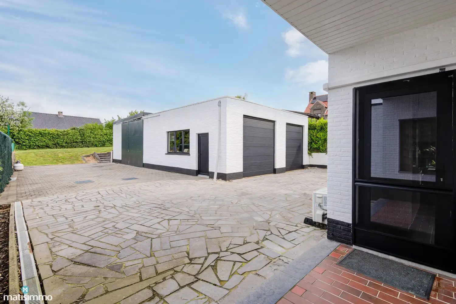 VOLLEDIG GERENOVEERDE EN ENERGIEZUINIGE WONING MET DUBBELE GARAGE EN OPSLAGRUIMTE IN HERDEREN foto 41
