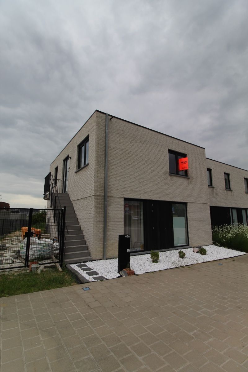 Lichtrijk nieuwbouw appartement zonder gemeenschappelijke kosten foto 11