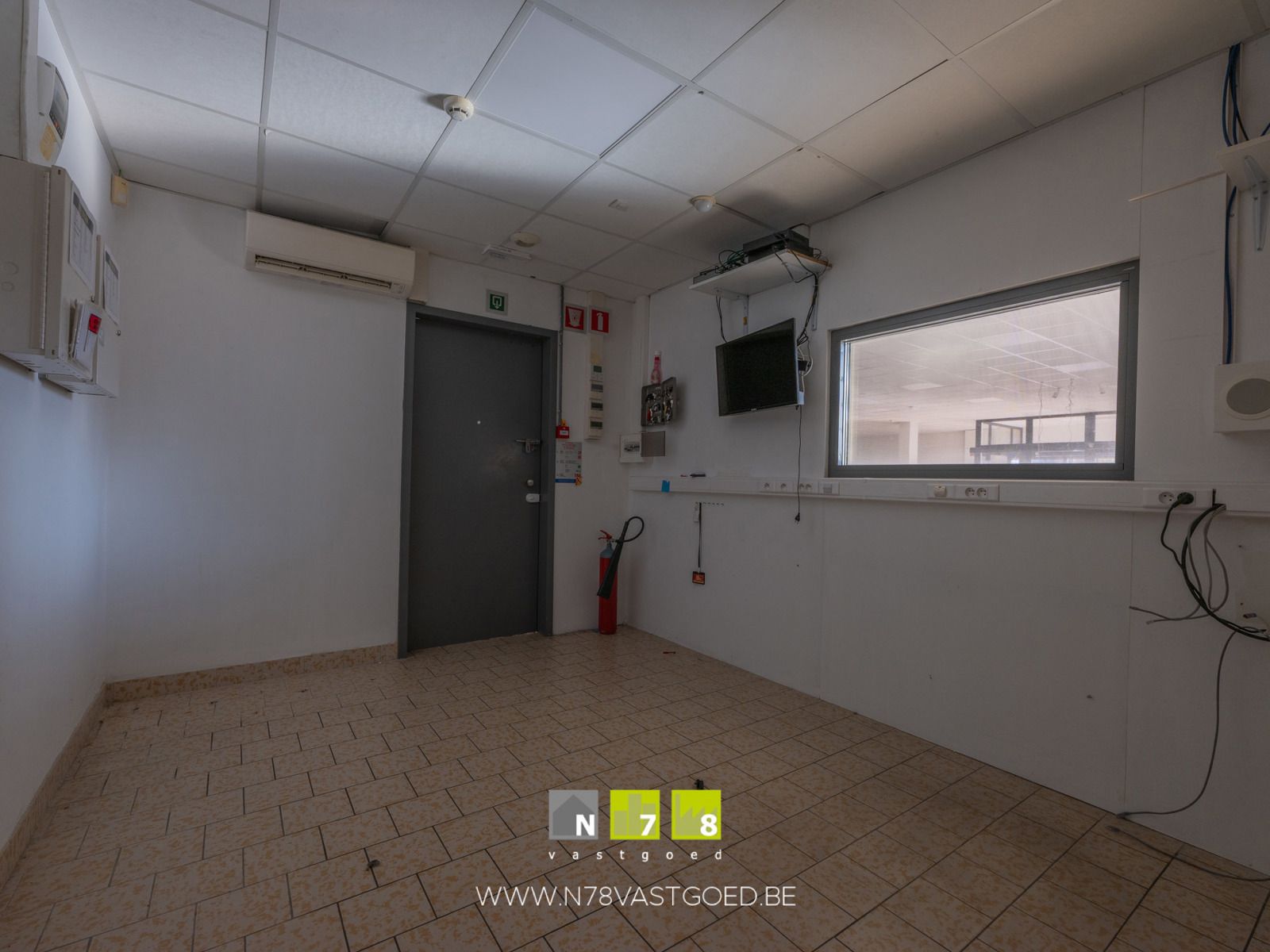 Commerciële ruimte te huur foto 33