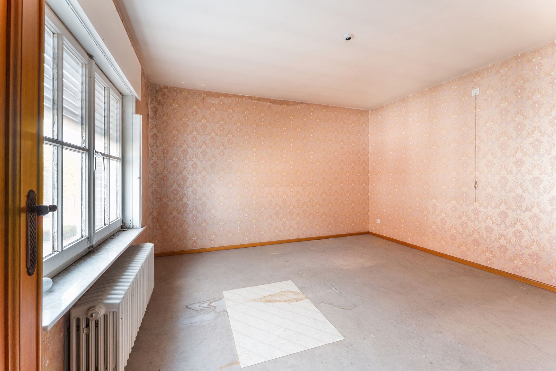 Te renoveren woning met 4 slaapkamers en garage op 432 m² foto 16
