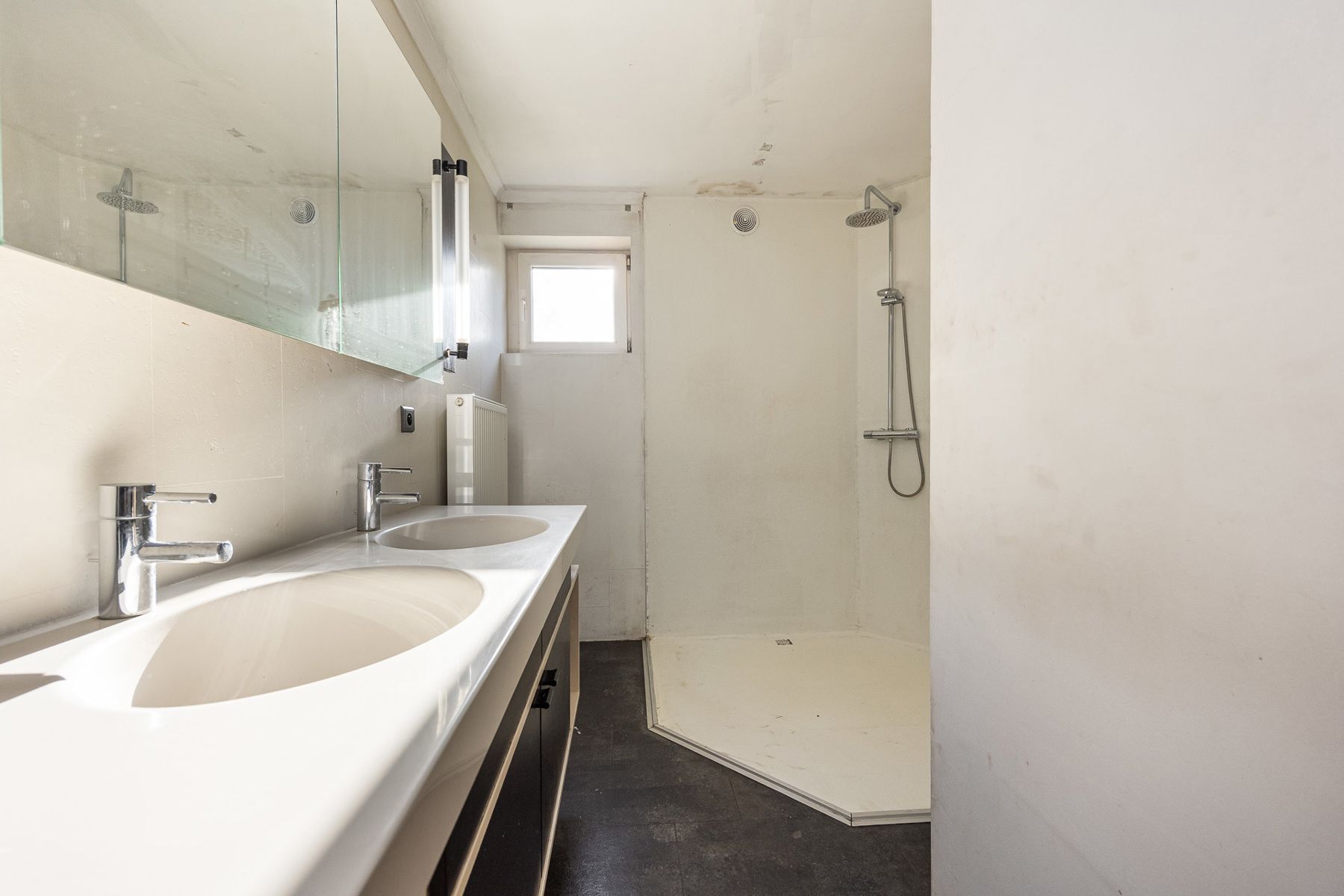 2 Woningen en opslagruimte op ca 2.525m². foto 14