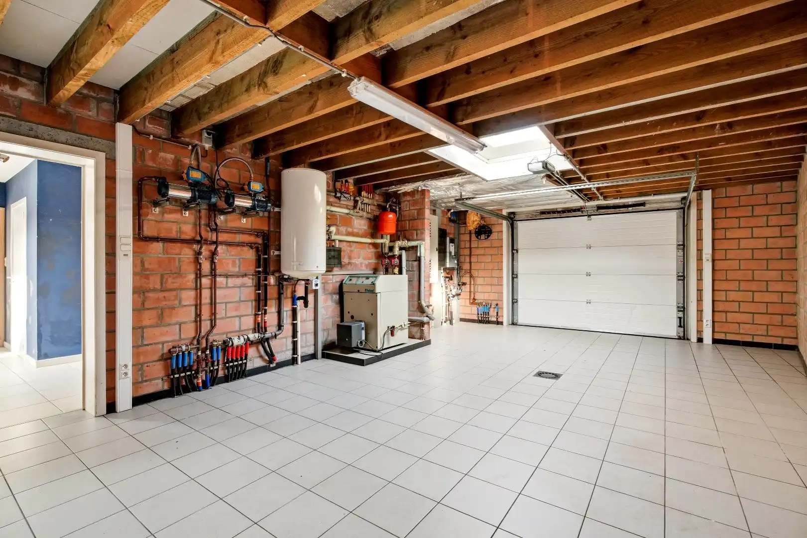 Ruime halfopen woning met 5 slaapkamers te koop in Werken met garage en ruime tuin! foto 13