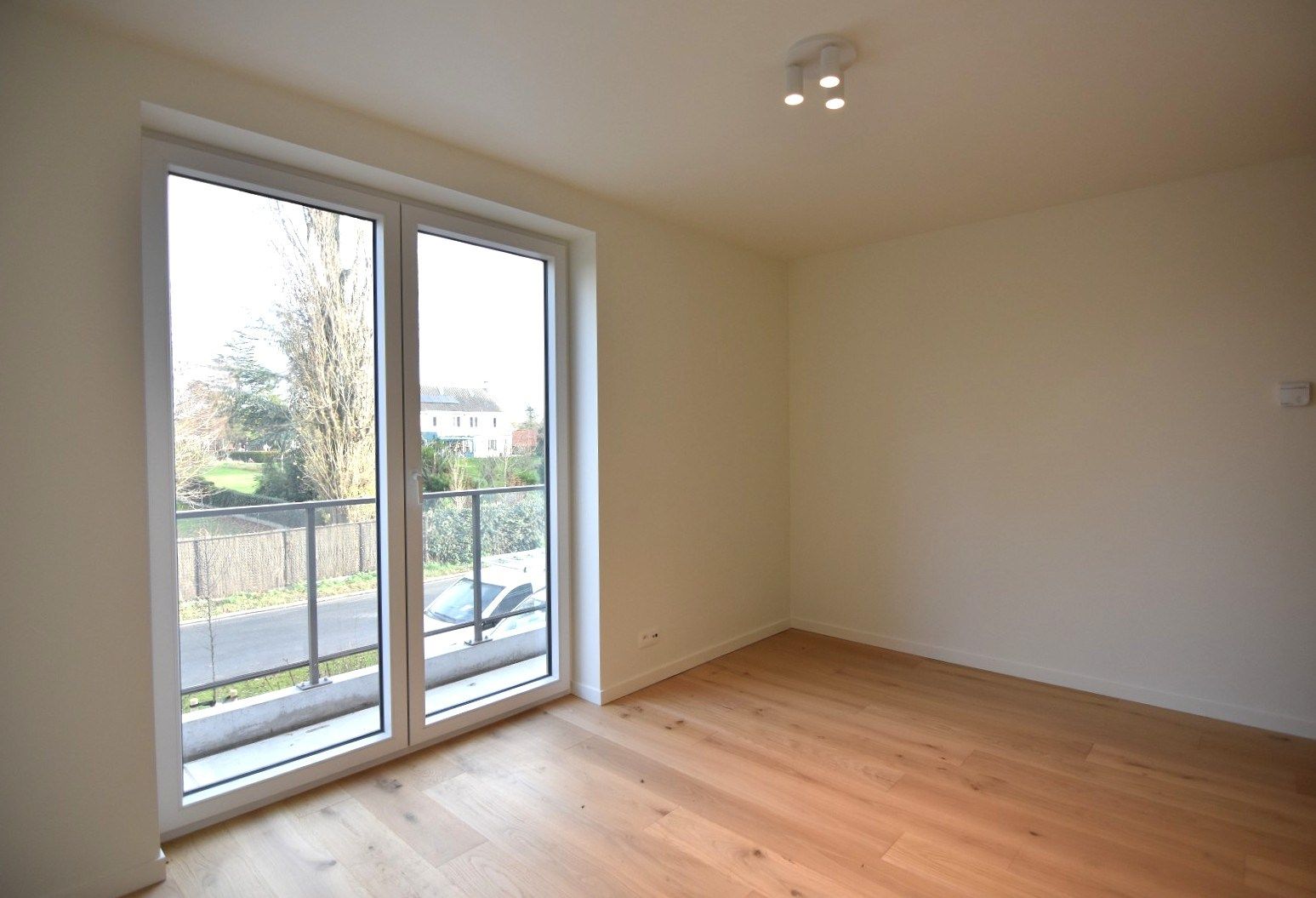 Gloednieuw 2-slpk appartement in moderne woonresidentie met vijverzicht foto 20