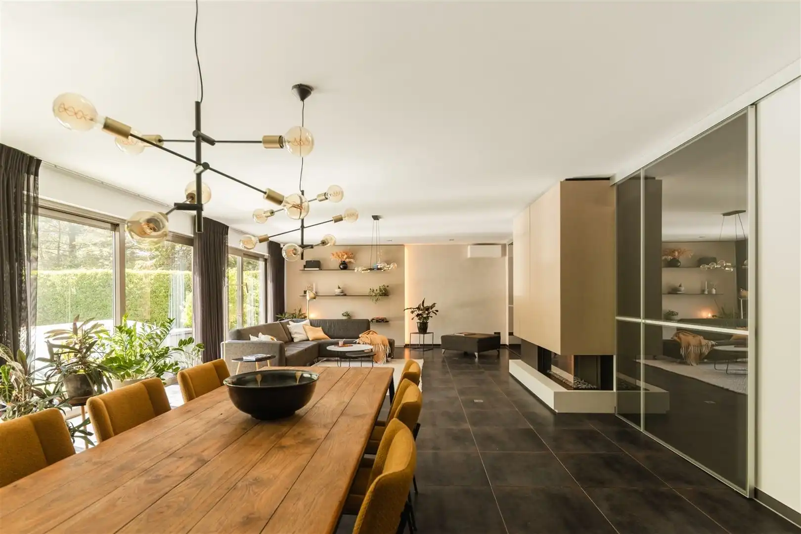 Exclusieve familievilla met zwembad aan de Kesselse Heide. foto 6