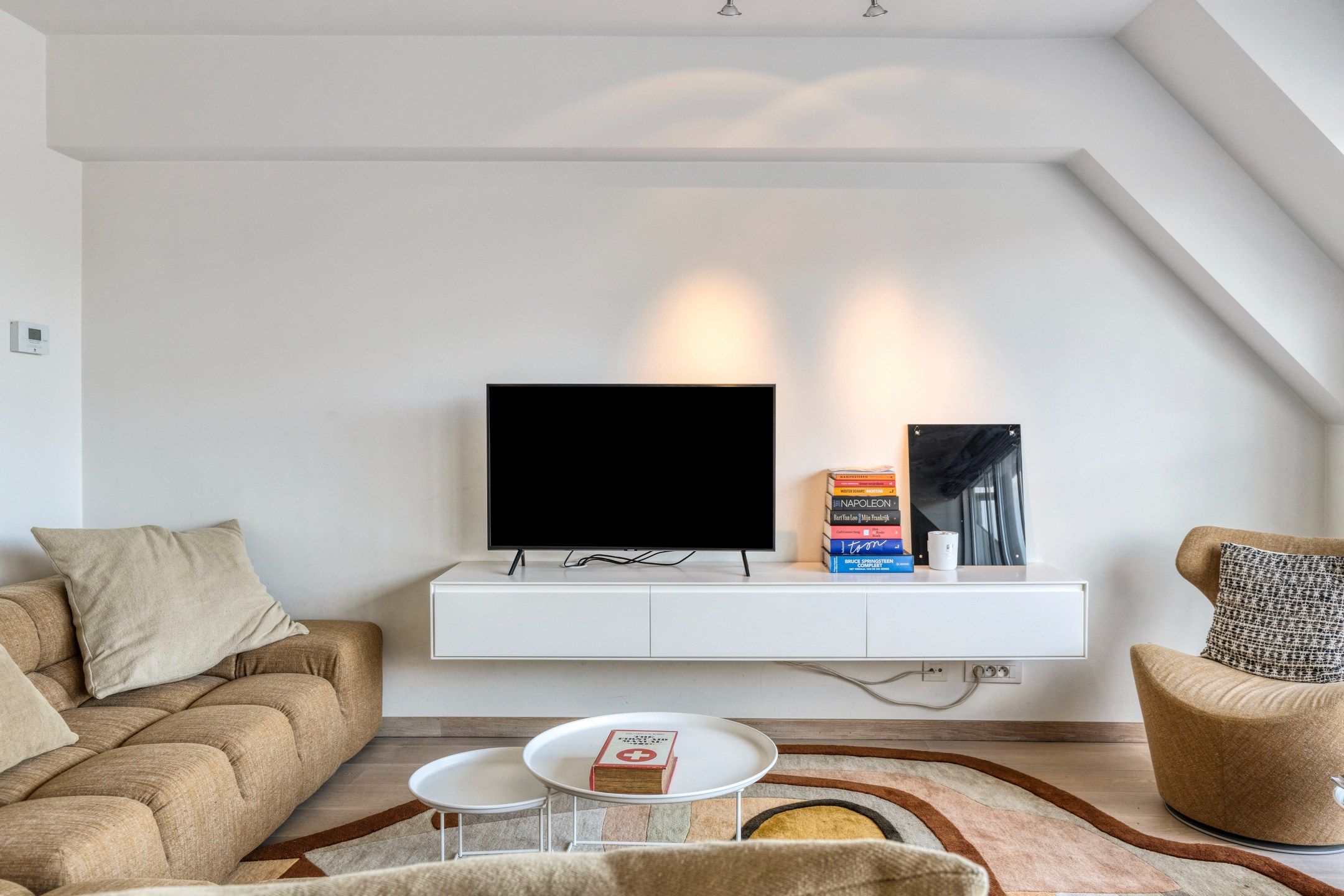 Instapklare duplex gelegen op slechts enkele passen ven het Van Bunnenplein en de zeedijk. foto 9