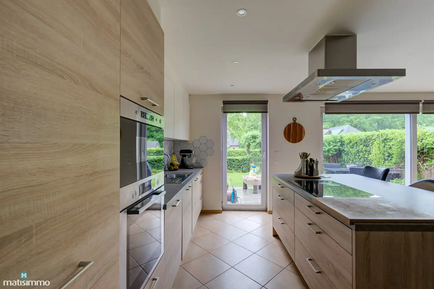 RUIM INSTAPKLAAR GELIJKVLOERS APPARTEMENT MET TWEE SLAAPKAMERS EN TUIN TE ZUTENDAAL foto 10