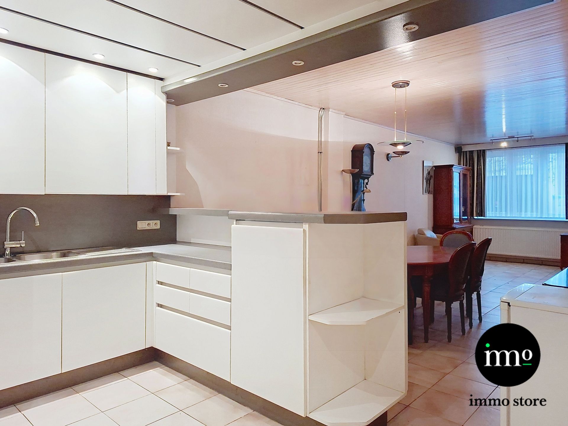 Uitzonderlijk ruime Kangoeroewoning met atelier en garage foto 8