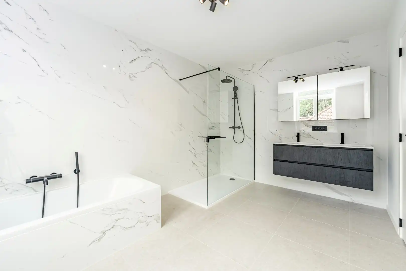 Exclusieve nieuwbouwwoning te huur met 3 slaapkamers in het hart van Brugge foto 11