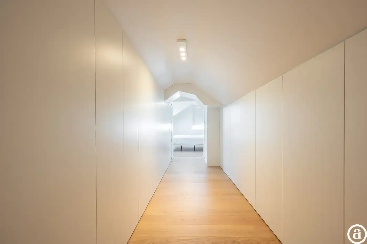 Prachtige, lichtrijke woning in hartje Zoute.  foto 15