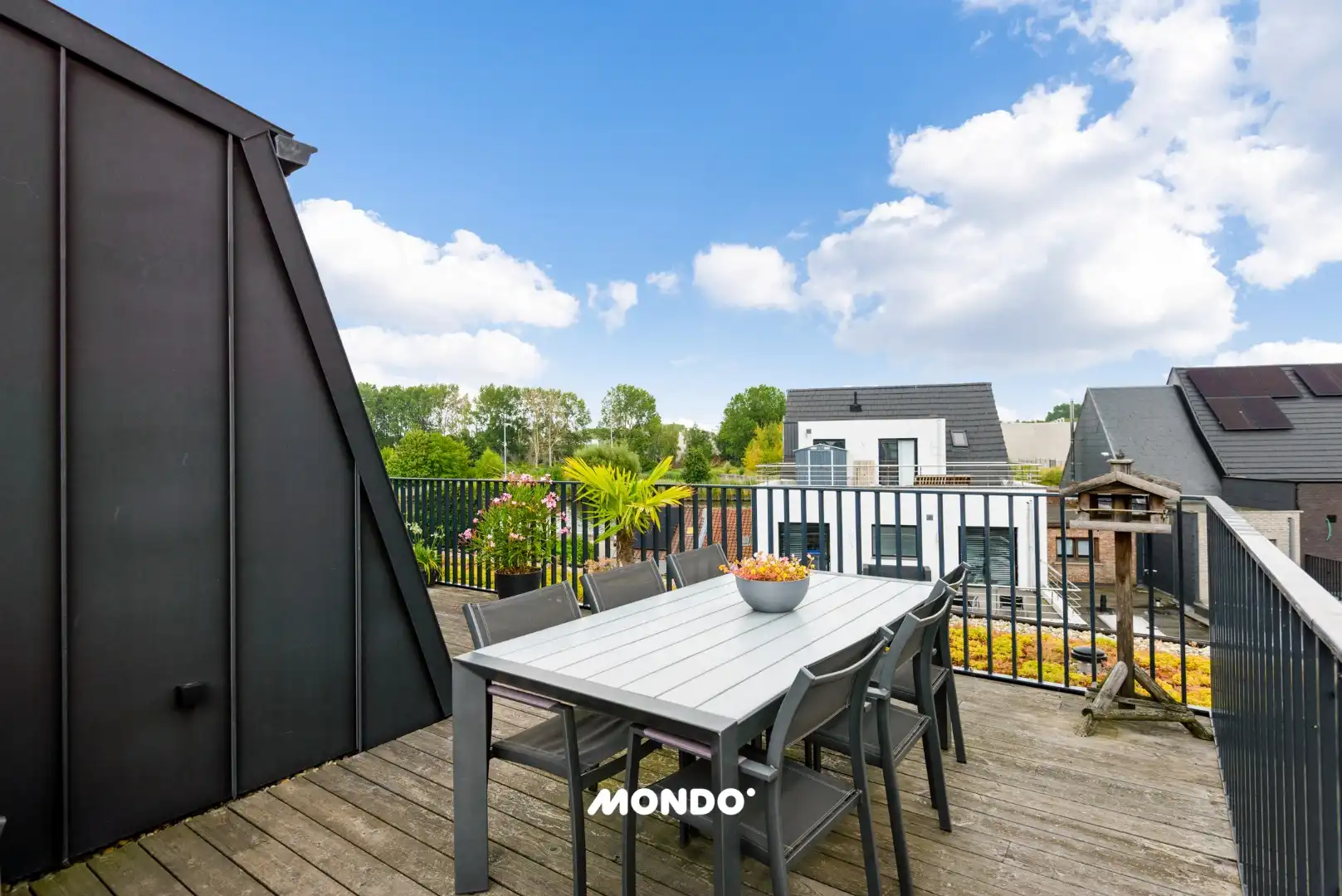 Energiezuinig penthouse met ruim terras, autostaanplaats en zicht op het kanaal foto 18
