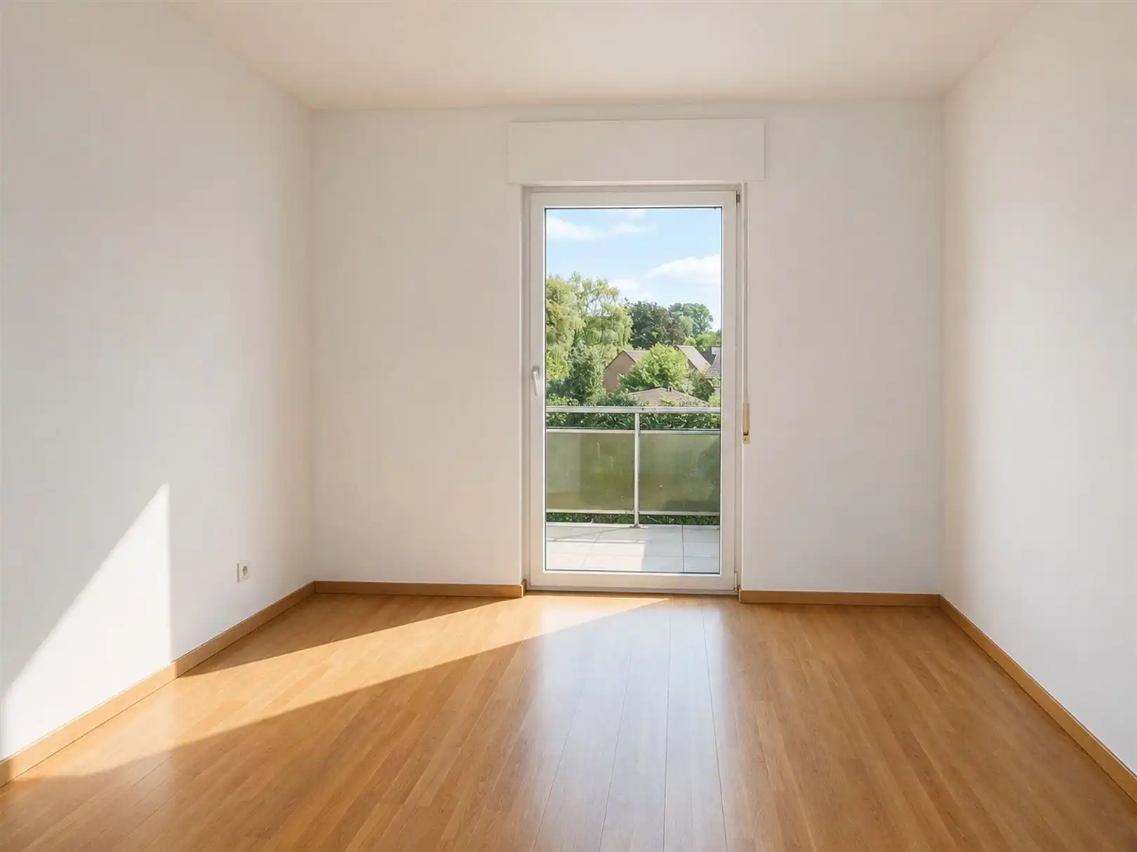 Appartement met twee slaapkamers en terras foto 6