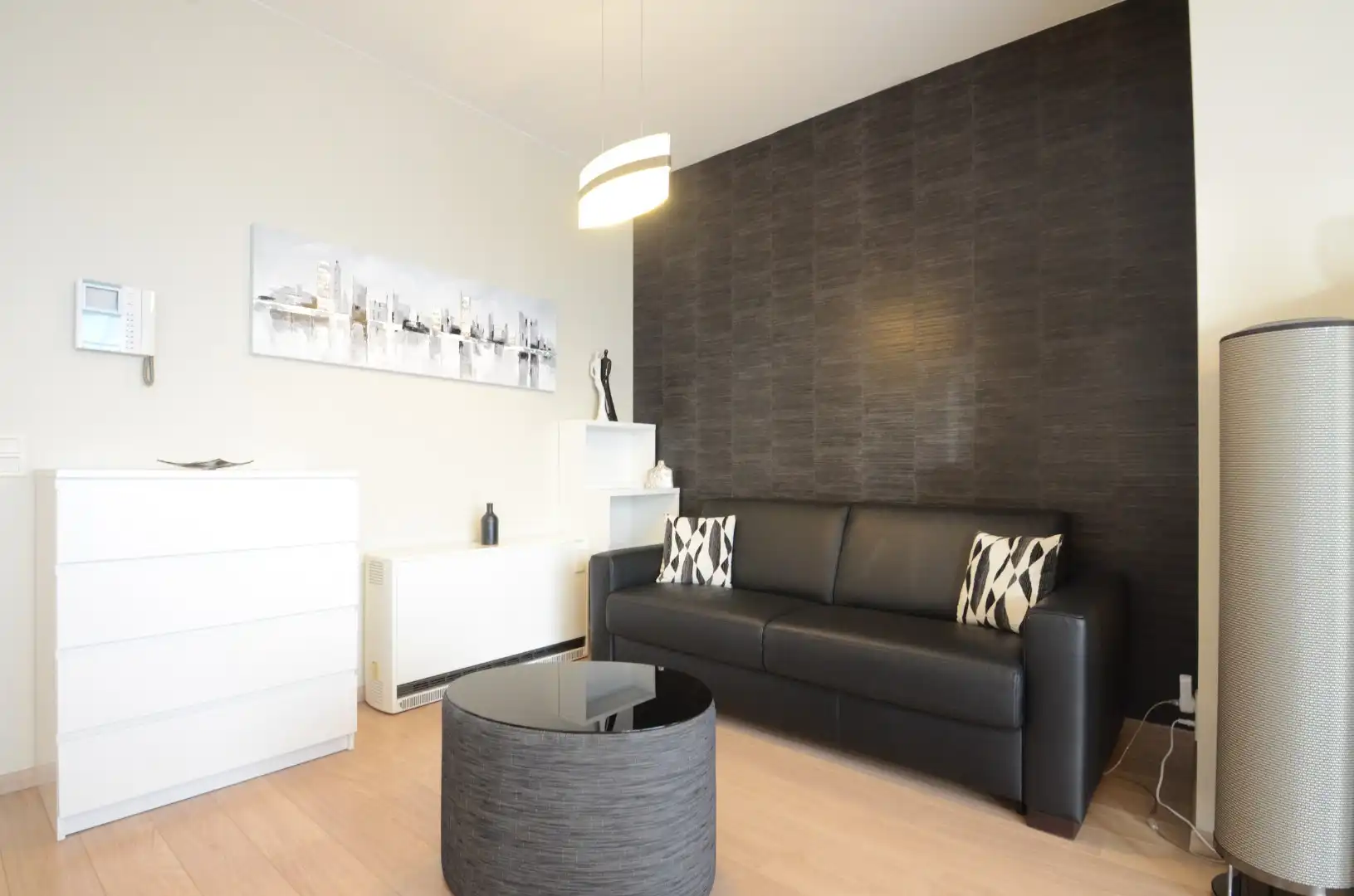 Studio met dressing en zicht op de jachthaven. foto 8