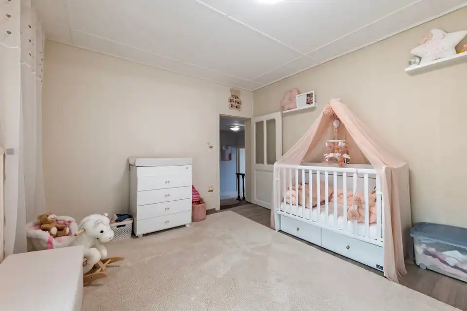 VERRASSEND RUIME GEZINSWONING MET 3 SLKS IN MONTENAKEN foto 22