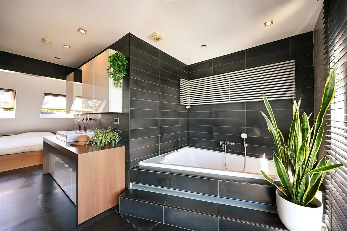 Moderne gezinswoning met zwembad, home office en prachtig uitzicht foto 18