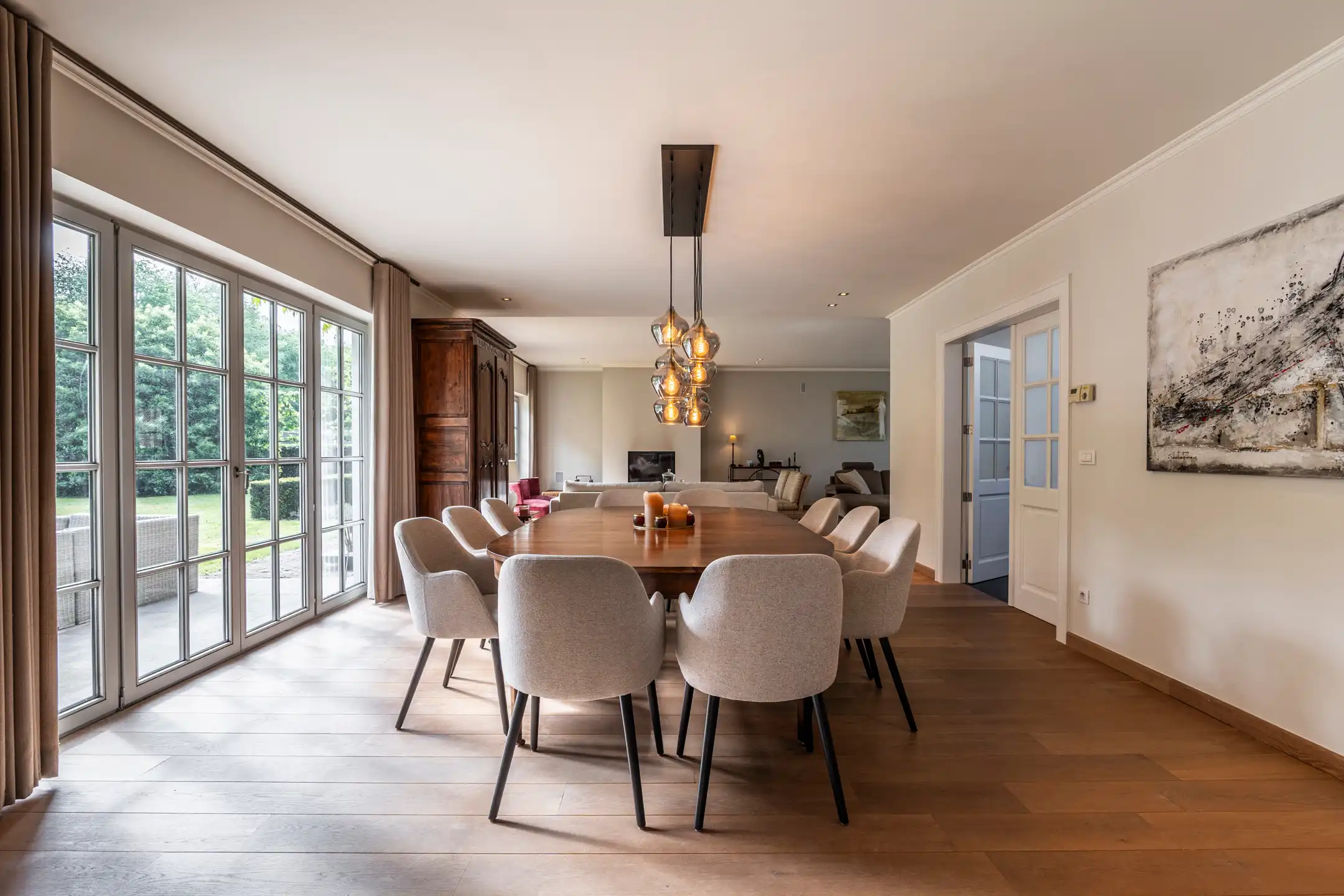Instapklare villa met 4 slpks en binnenzwembad op 2232m² foto 4