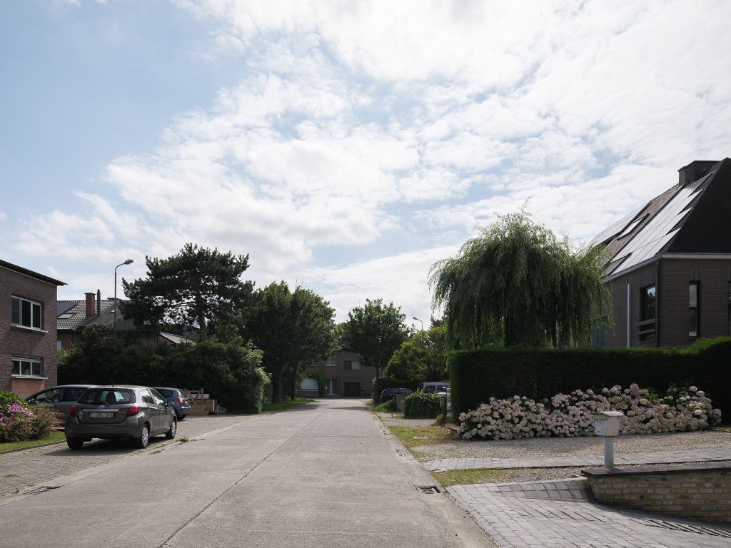 Mariakerke – Architecturale, nieuwbouw split-levelwoning met 3 slaapkamers, afzonderlijke bureauruimte en aangename tuin op een boogscheut van Gent centrum. foto 10