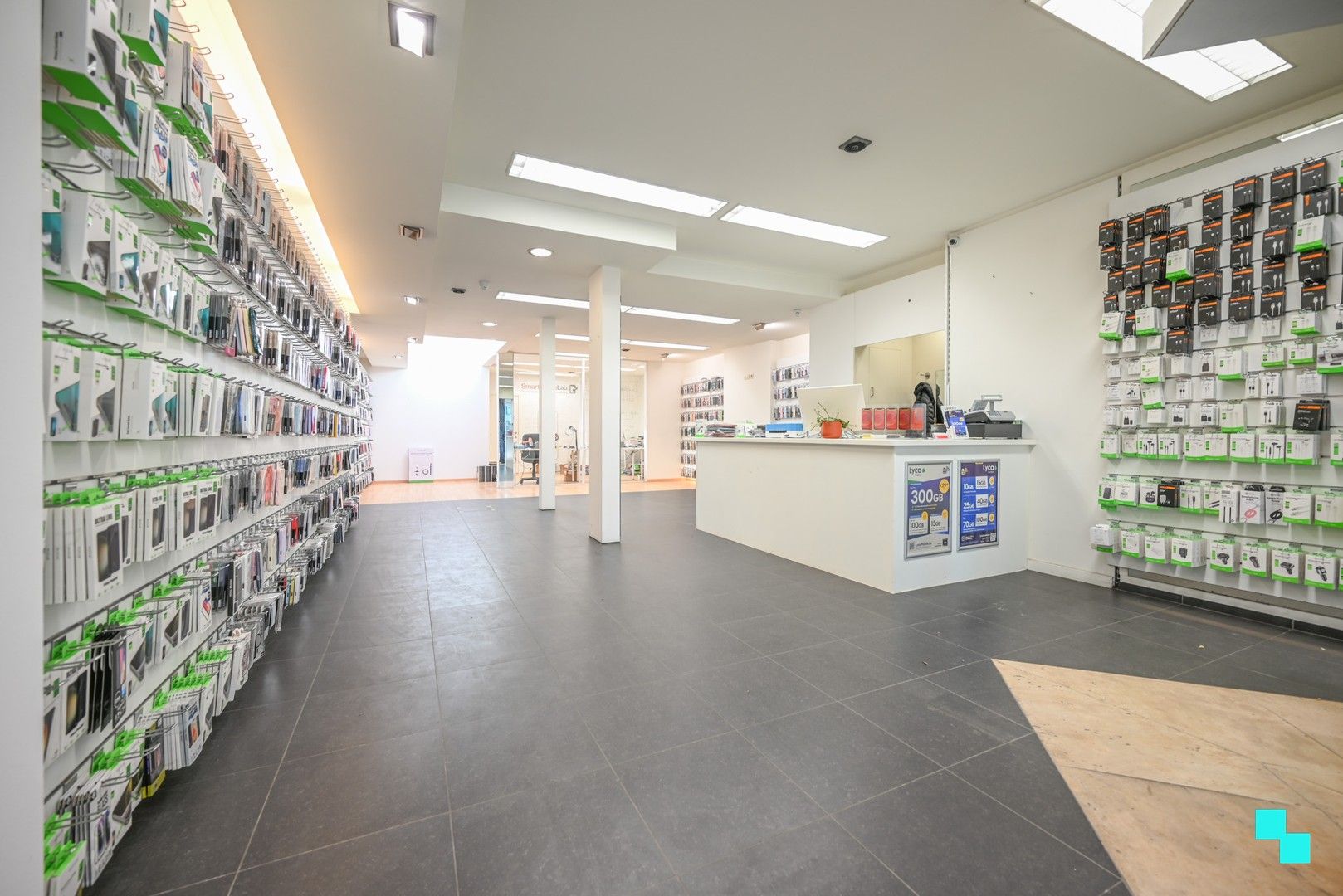 Interessante opbrengsteigendom in hartje Izegem foto 2