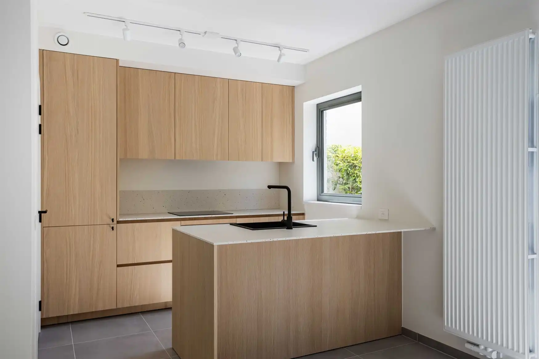 Gelijkvloersappartement met private tuin en open veldzicht in Aalter foto 8
