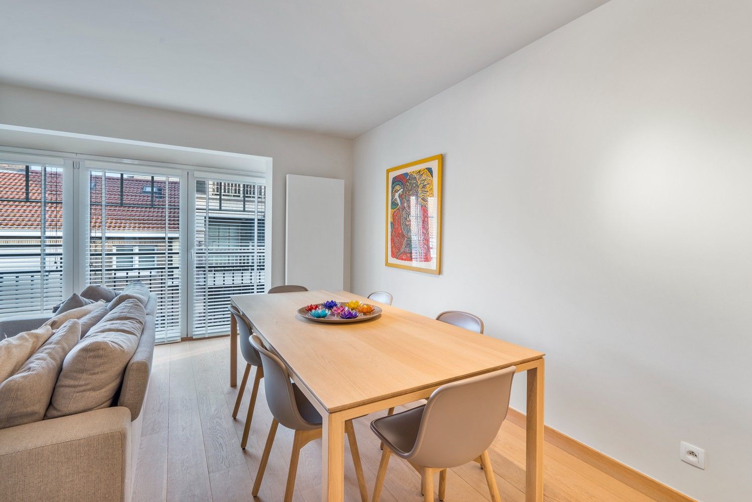 Volledig instapklaar, hedendaags en zeer stijlvol gemeubeld appartement met 2 slaapkamers foto 6