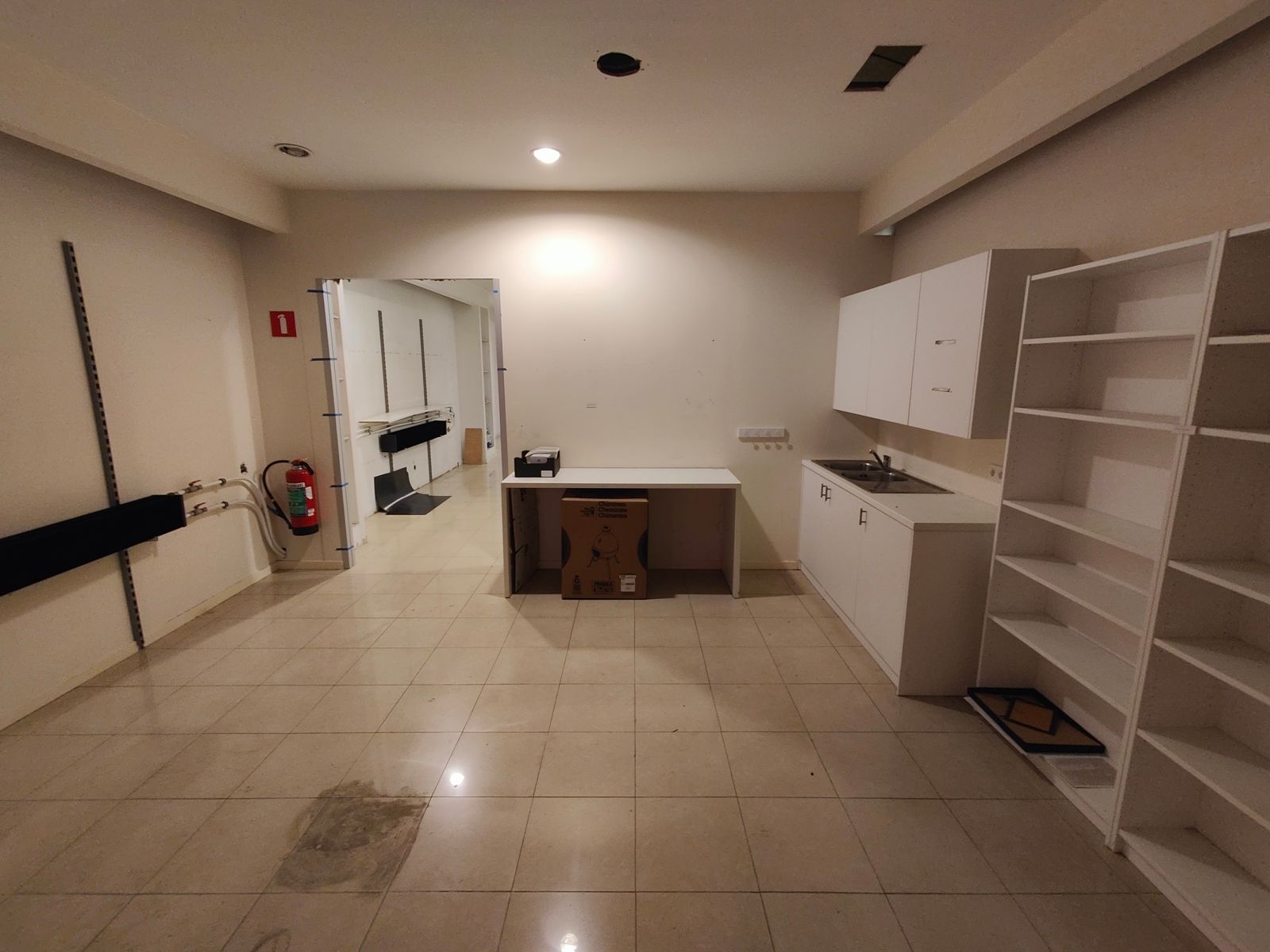 Commercieel pand te huur in hét winkelhart van Sint-Niklaas foto 9