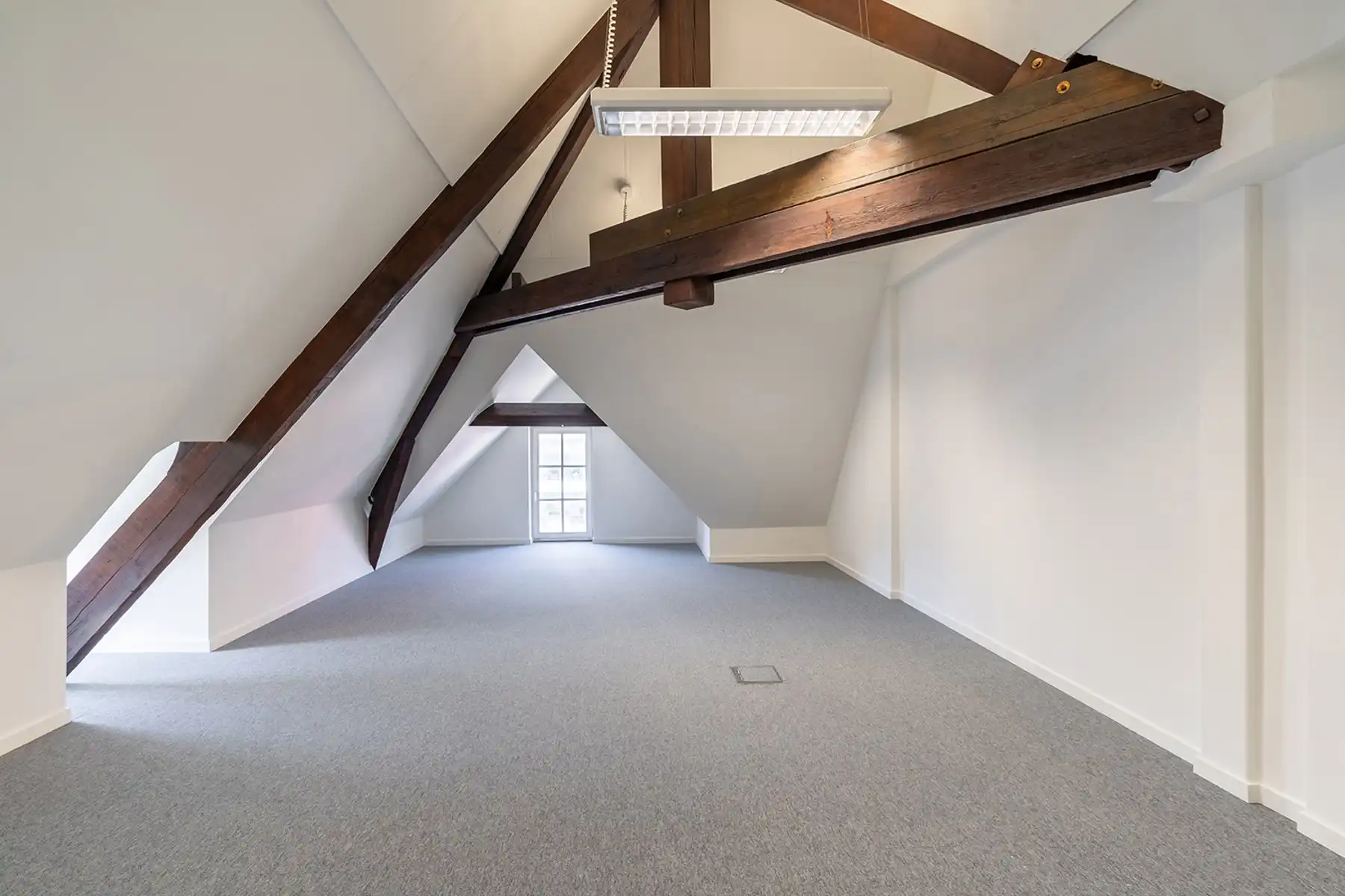 Instapklare kantoorruimte te huur in het Oud Gasthuis foto 16