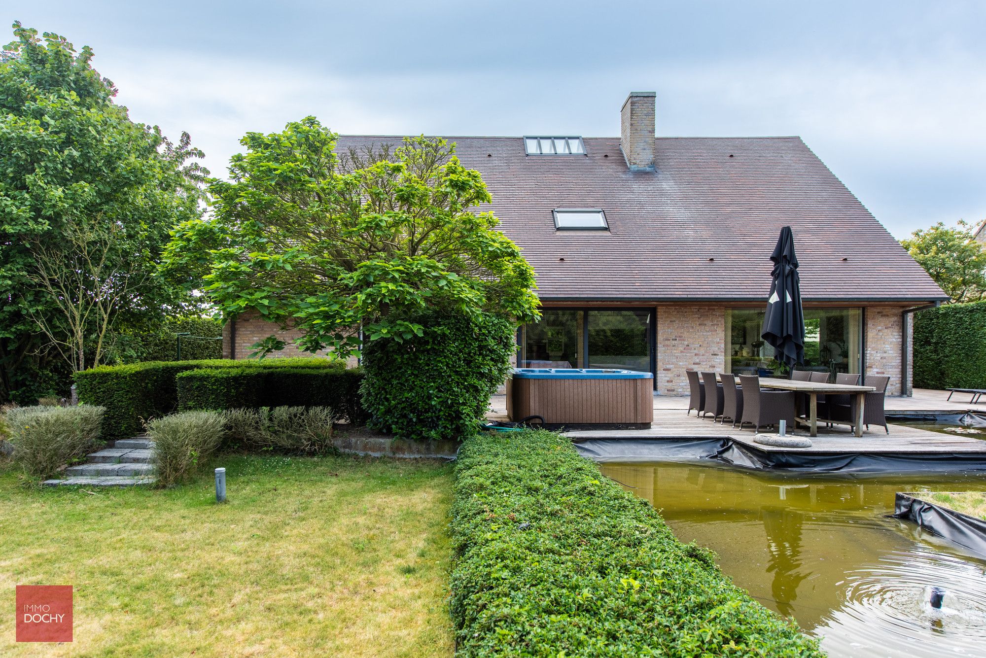 Landelijk gelegen ruime villa op 1.680m² foto 6