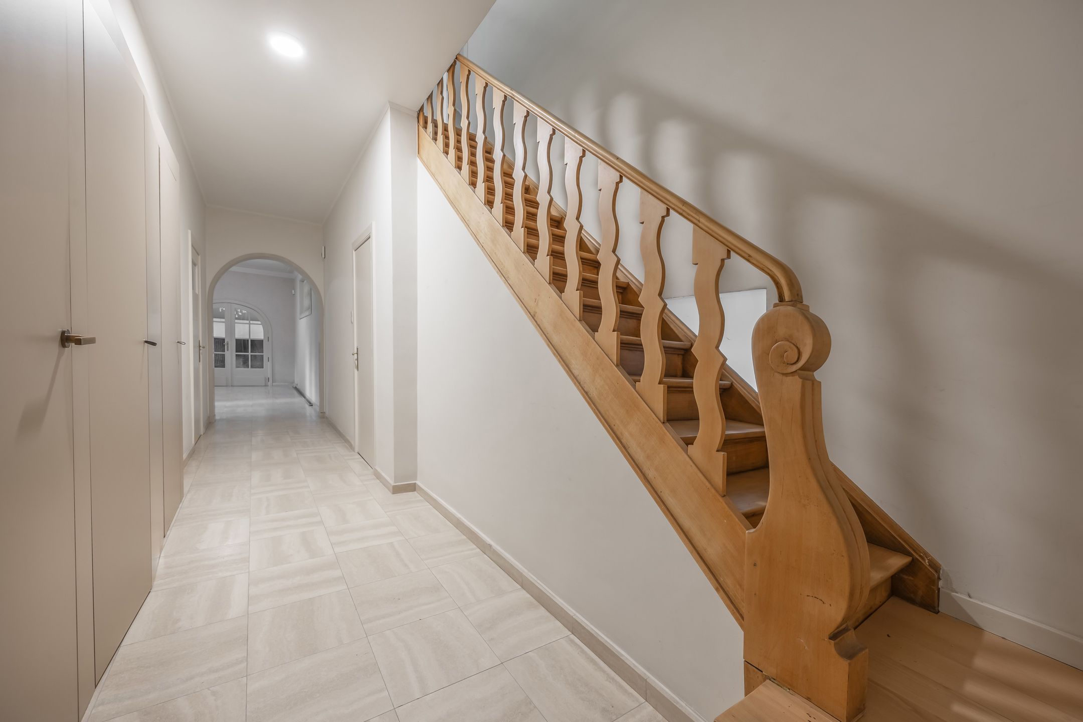 Stijlvolle villa met zwembad en uitzonderlijk potentieel foto 13