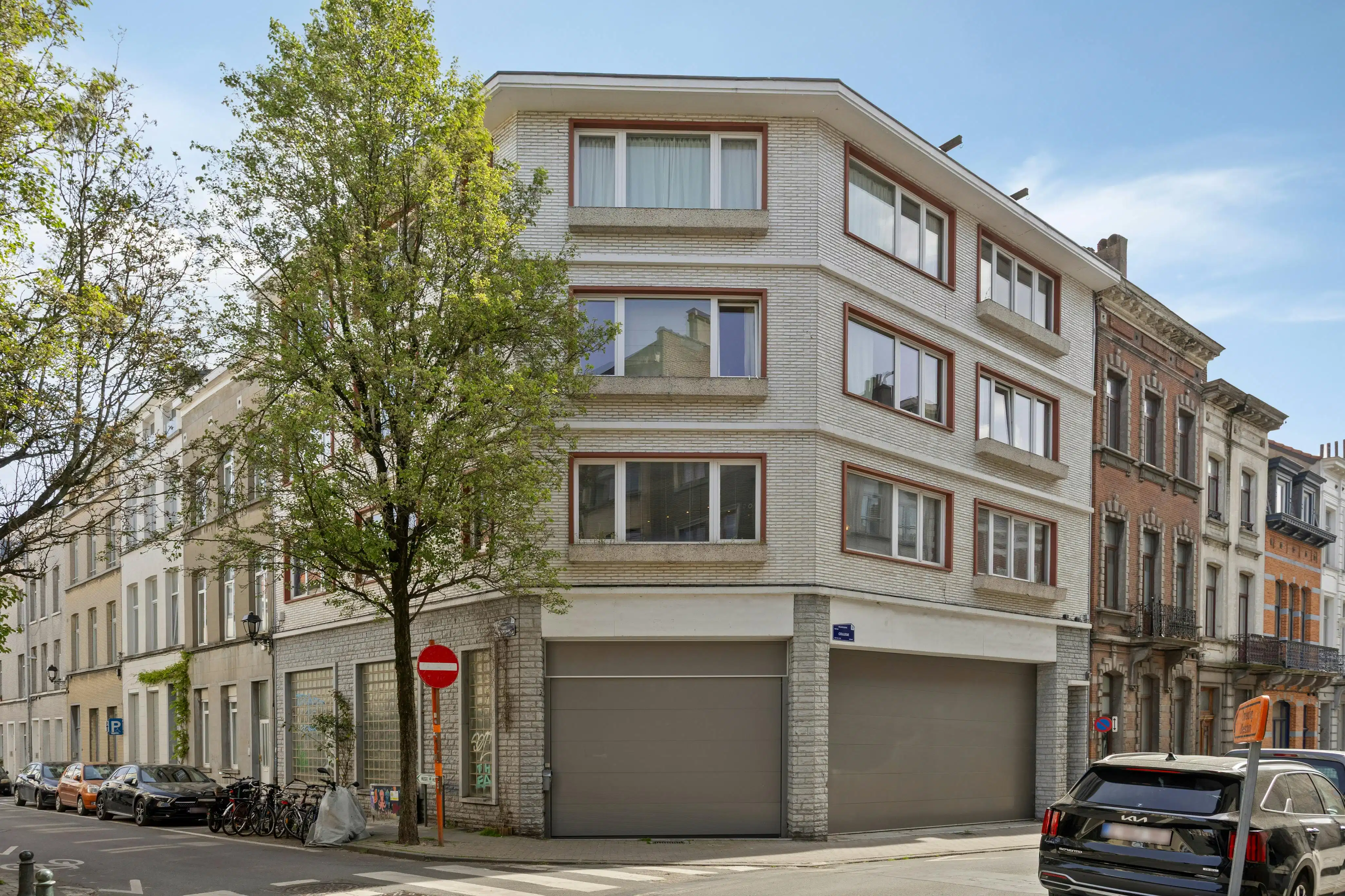 Gerenoveerd 3-slaapkamer appartement met terras Elsene foto 12