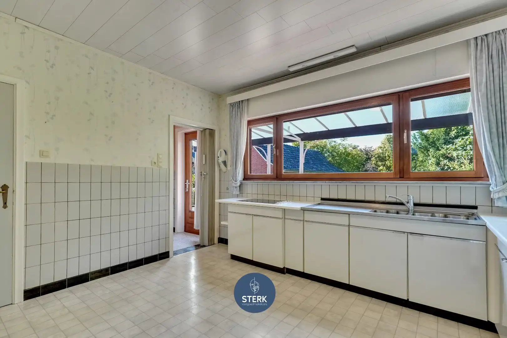 RUIME GEZINSWONING MET VEEL CHARME EN KARAKTER TE REKEM !  foto 9