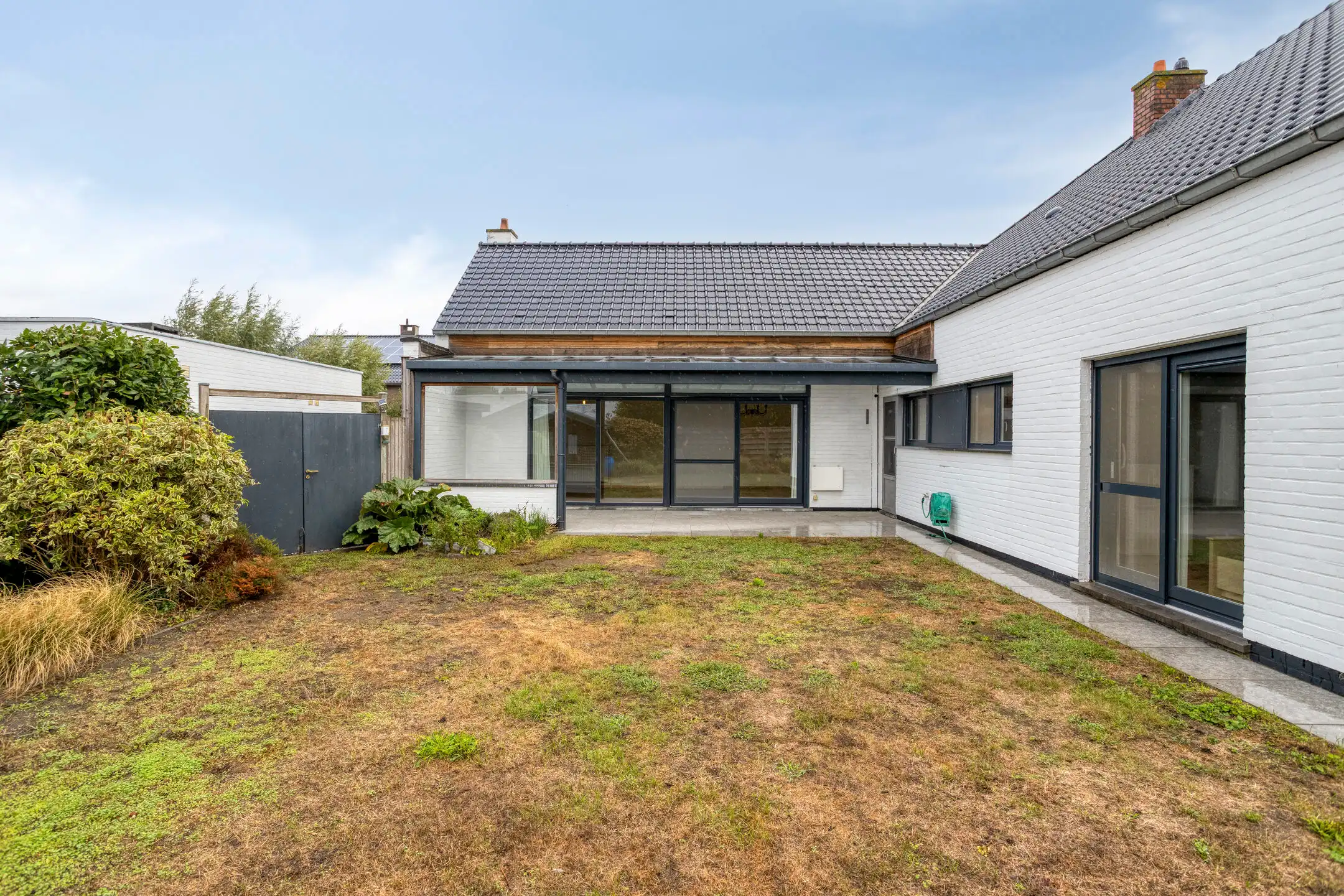 Open bebouwing met twee garages en ruime zolder foto 29