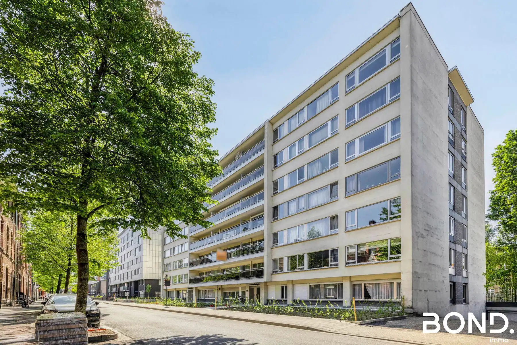 Ondergrondse autostostaanplaats te huur in het centrum van Leuven foto {{pictureIndex}}