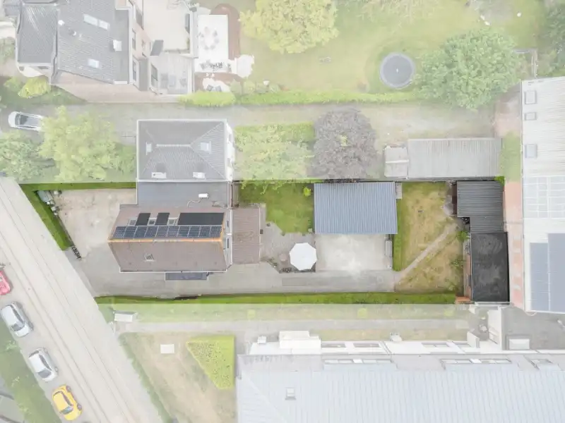 --- OPPORTUNITEIT --- building bestaande uit 3 appartementen (5% netto huurrendement)! foto {{pictureIndex}}