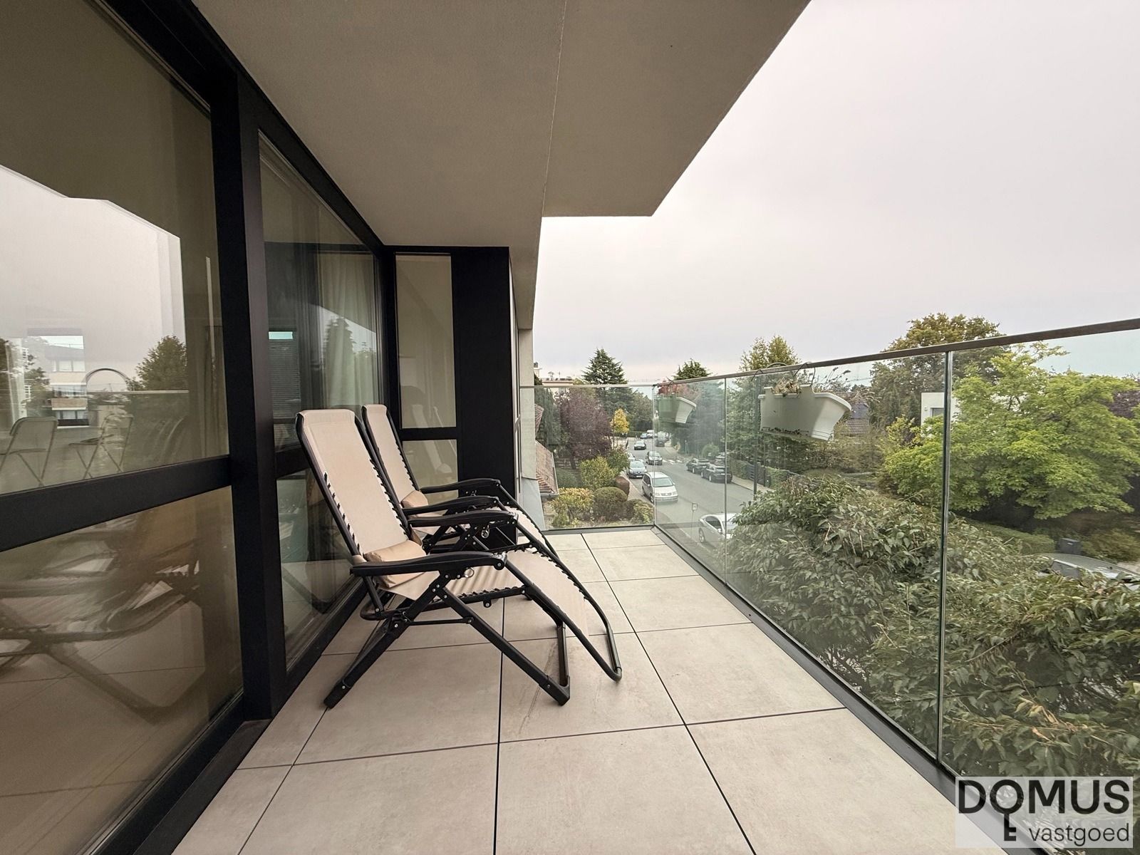 Zeer knap appartement op topligging foto 7