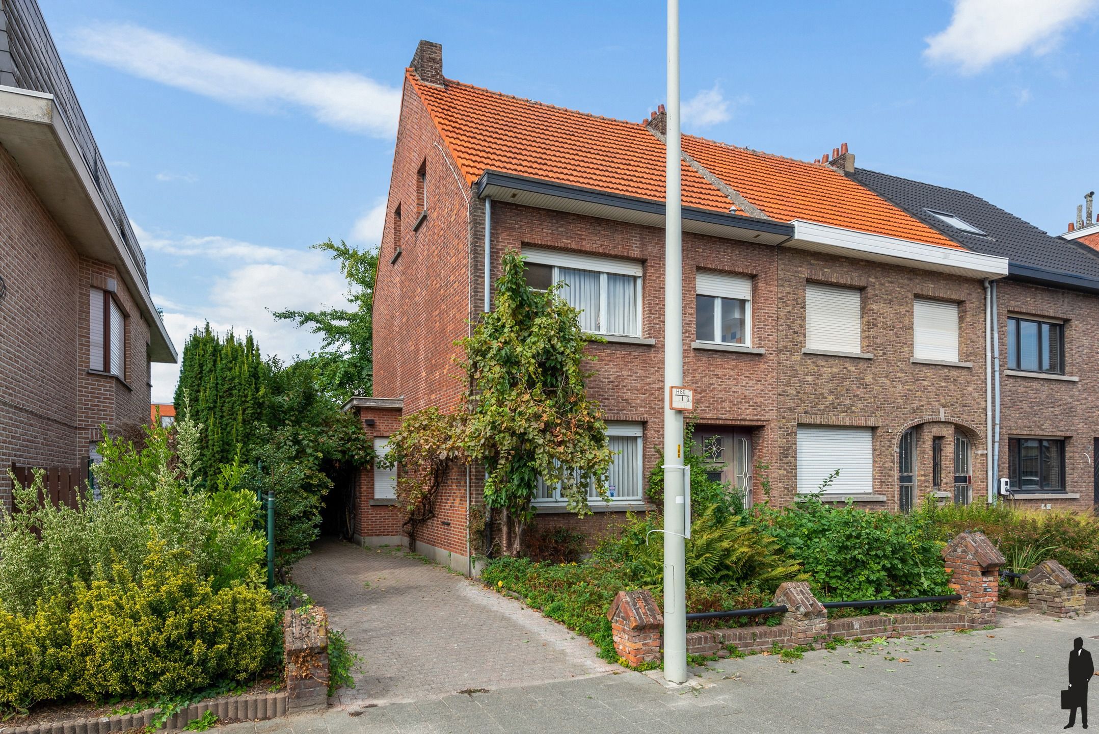 Te renoveren woning met 3 slpks in het hartje van Aartselaar foto 22