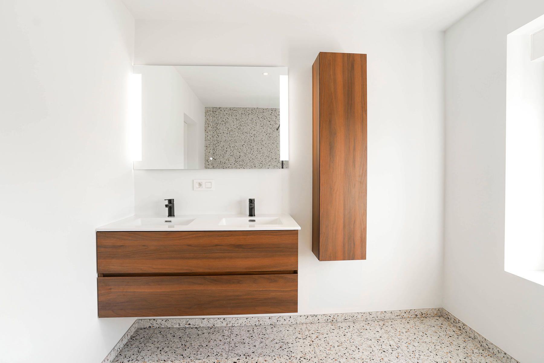 Prachtige, compleet gerenoveerde luxewoning op toplocatie te Kapelle-op-den-Bos foto 22