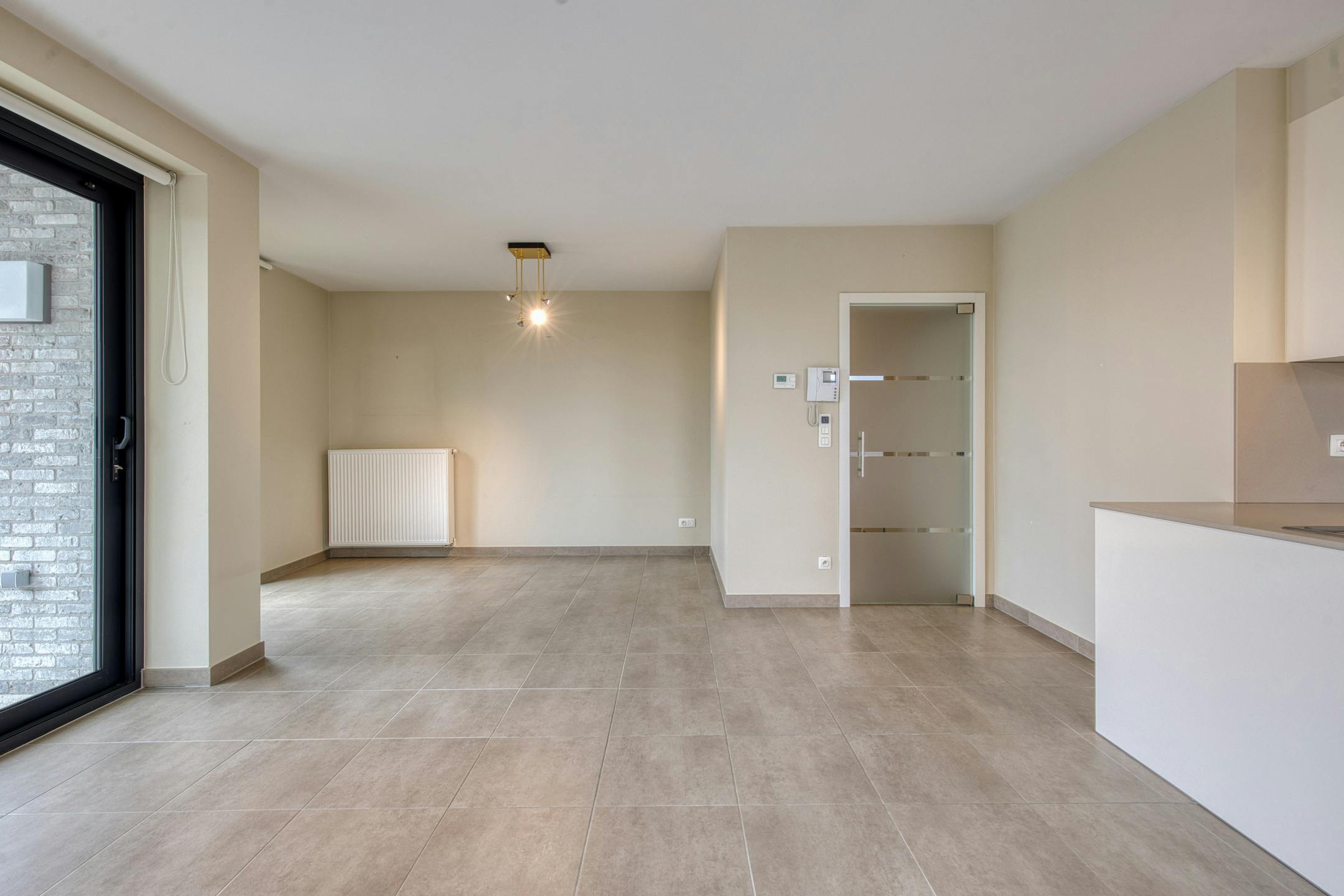 Instapklaar appartement te koop in centrum Waregem foto 2