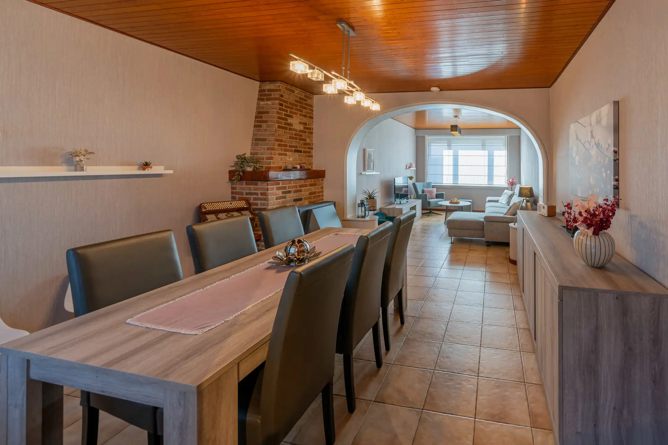 Charmante gezinswoning met garage in hartje Willebroek foto 2