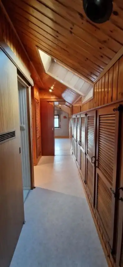 Ruime BUNGALOW open bebouwing,  met 2 slaapkamers, grote zolder, mooie tuin en aparte garage op 9 are 97 ca. foto 40