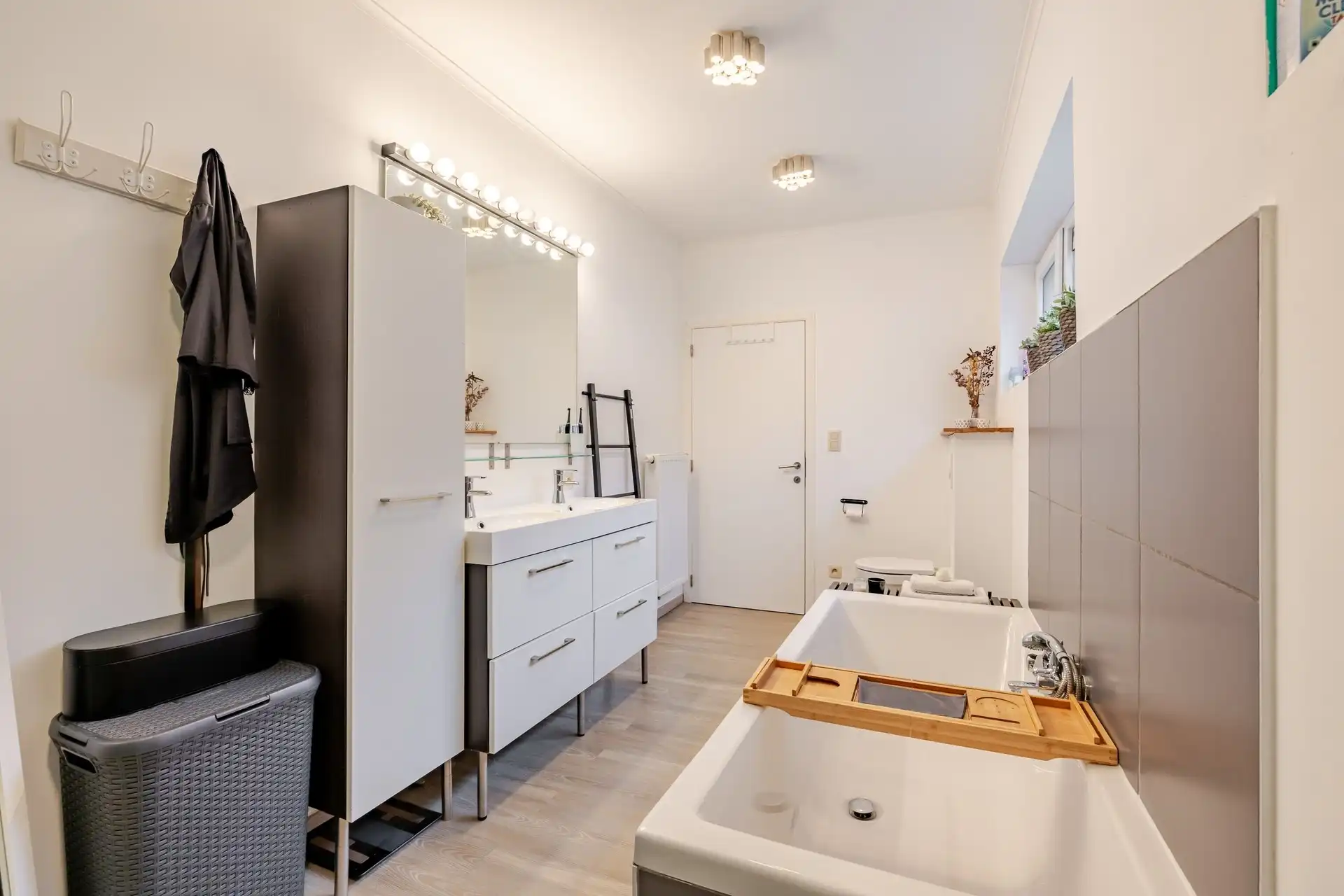 Charmante instapklare woning centrum Destelbergen! foto 11