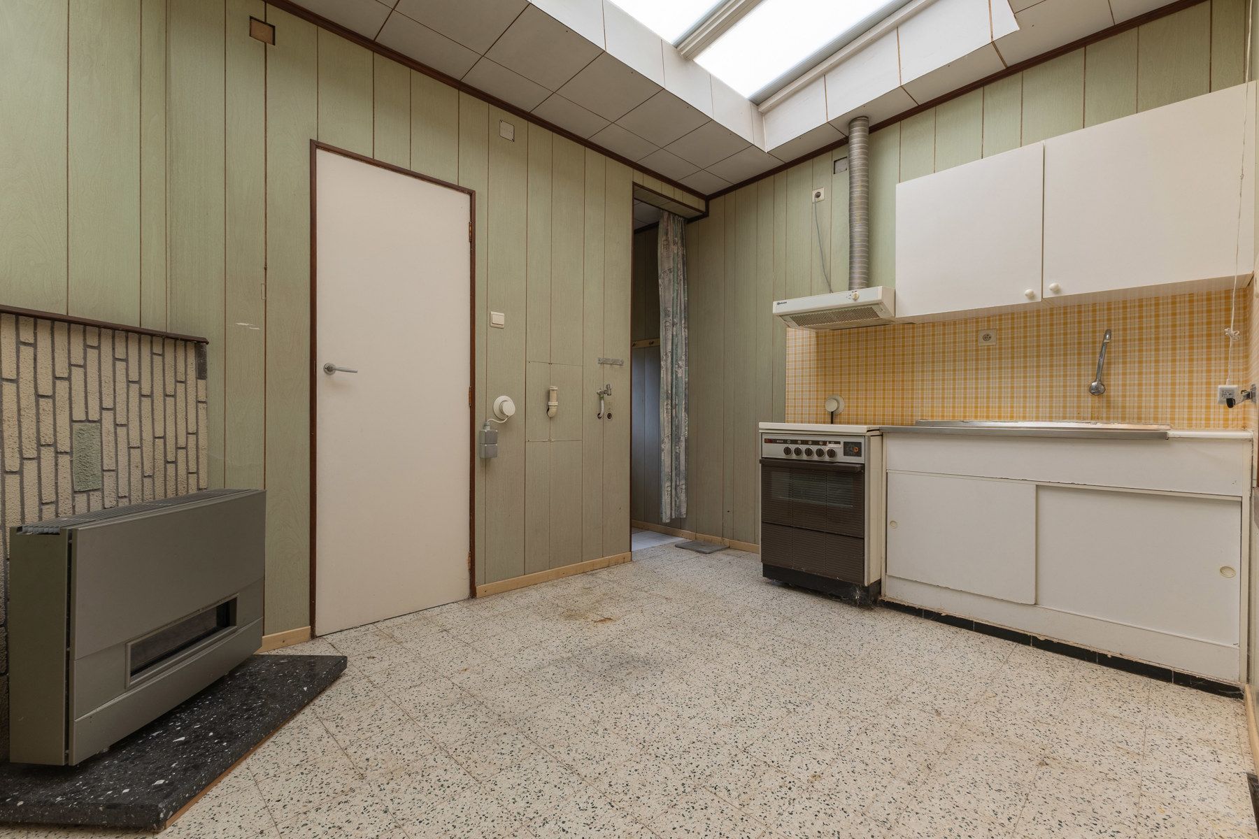 Op te frissen woning met 2 slaapkamers en tuin foto 6