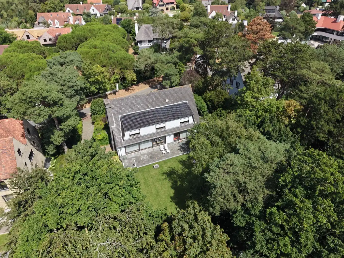 Formidabel rustig en top gelegen villa op perfect bouwperceel van 1704m². foto 7