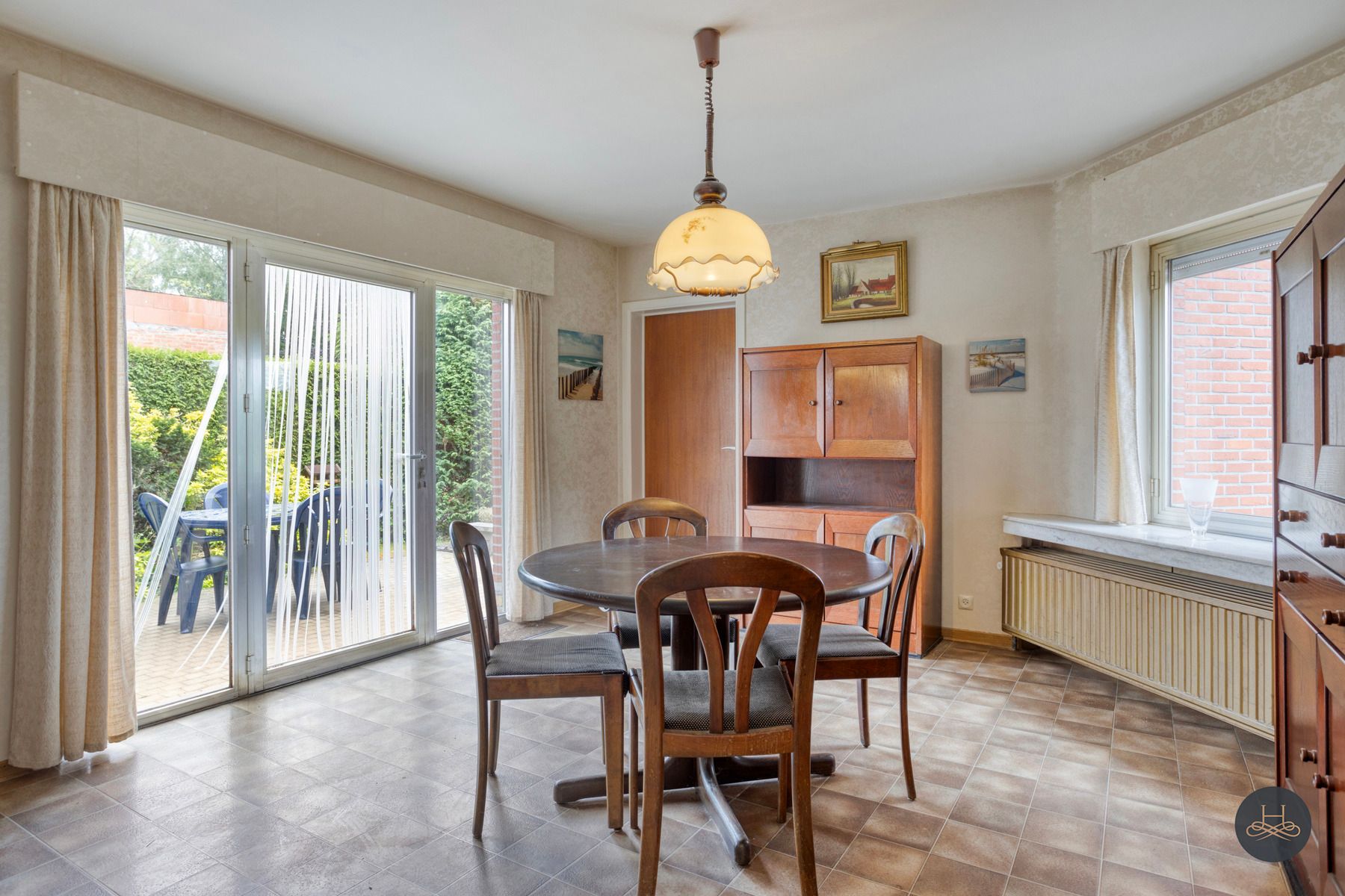 Ruime woning in een rustige groene wijk op een groot perceel foto 29